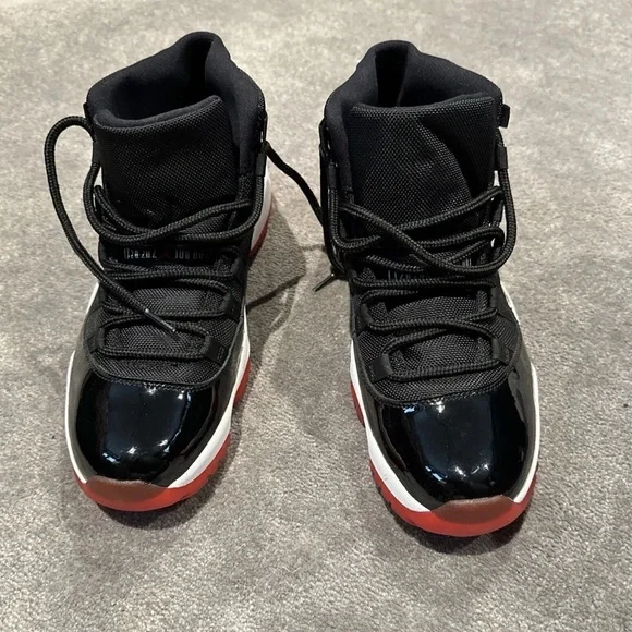Jordan 11 “bred” 2012 release, size 11 never worn ! - Picture 9 of 14